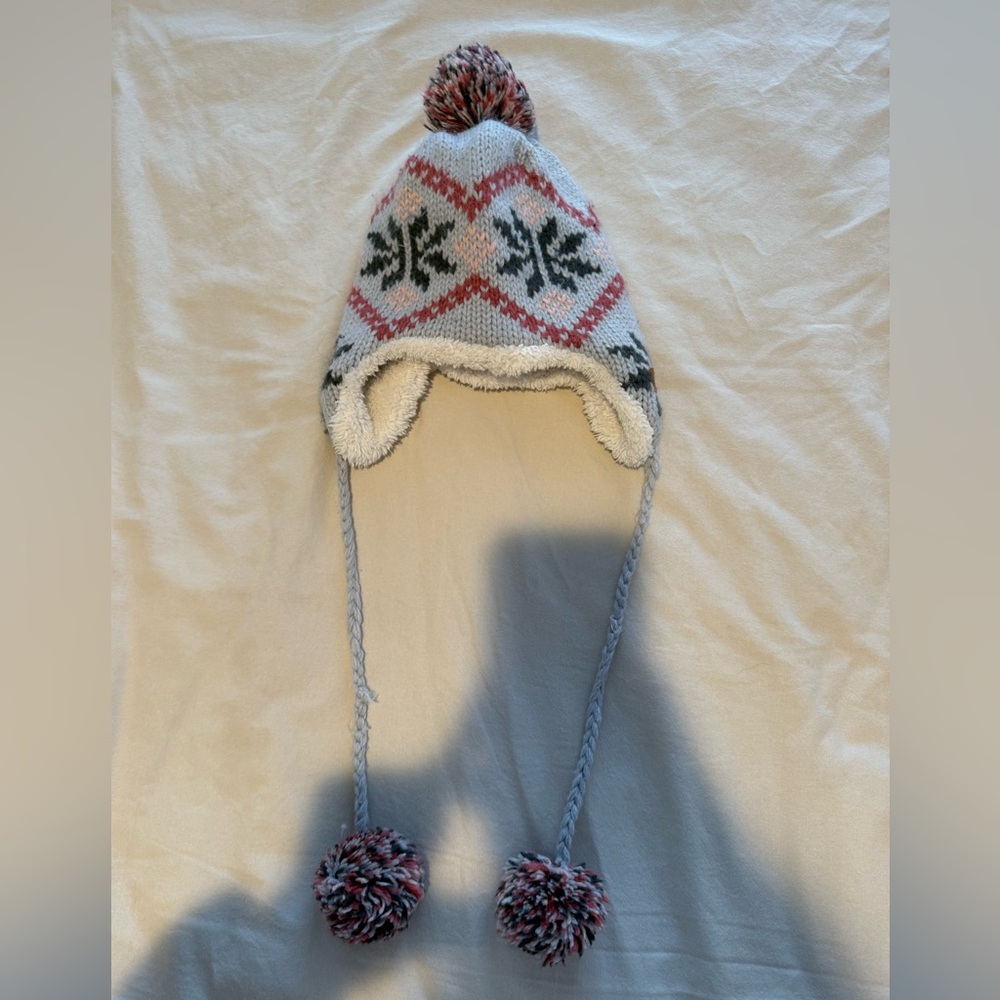 Fuzzy billabong beanie